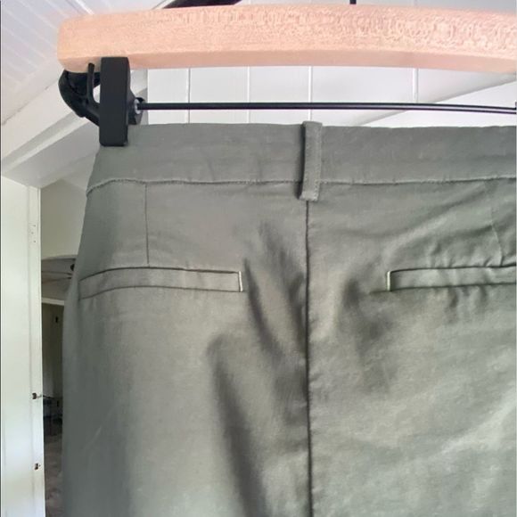 J.Jill Wearever Refined Woven Trouser - 8P - Olive Green - Picture 2 of 8